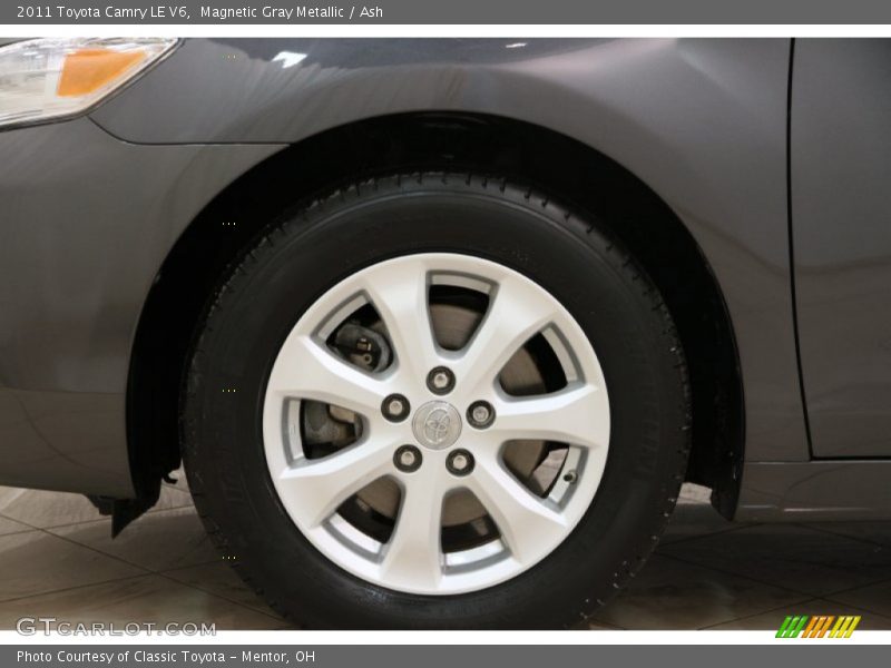 Magnetic Gray Metallic / Ash 2011 Toyota Camry LE V6