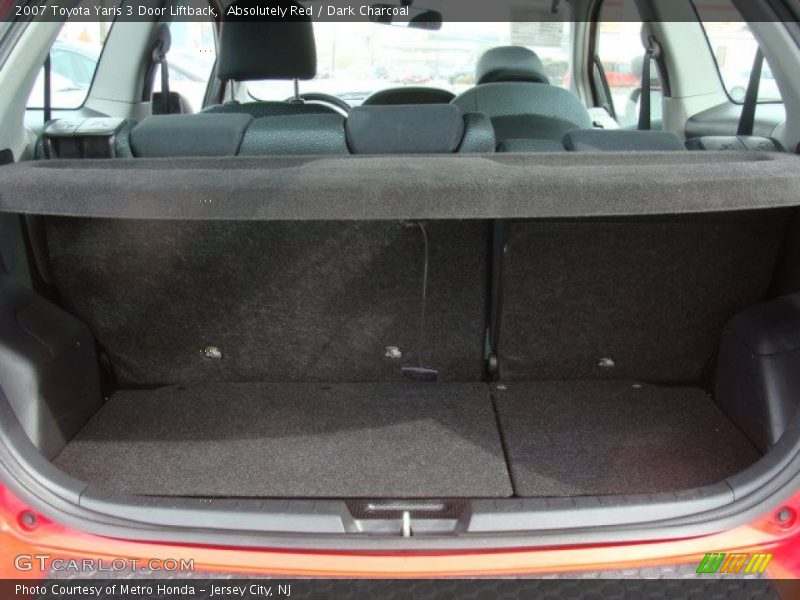 Absolutely Red / Dark Charcoal 2007 Toyota Yaris 3 Door Liftback