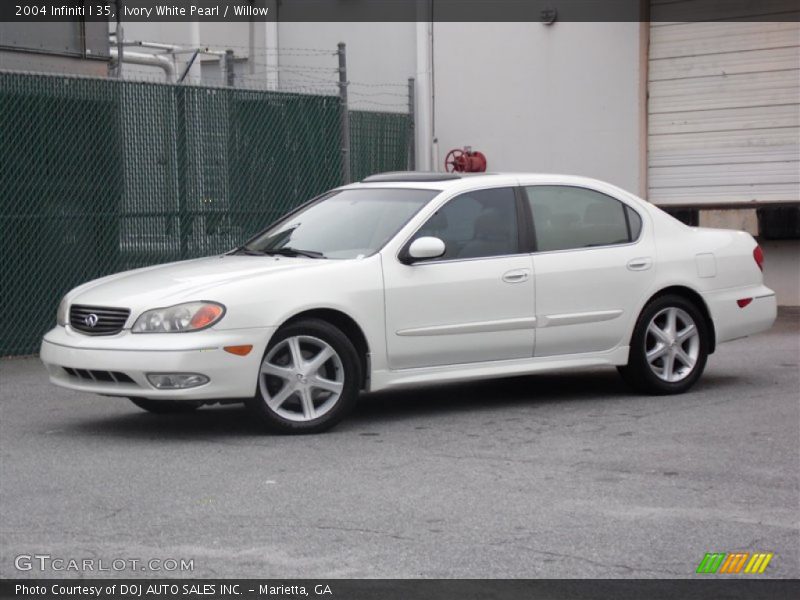 Ivory White Pearl / Willow 2004 Infiniti I 35