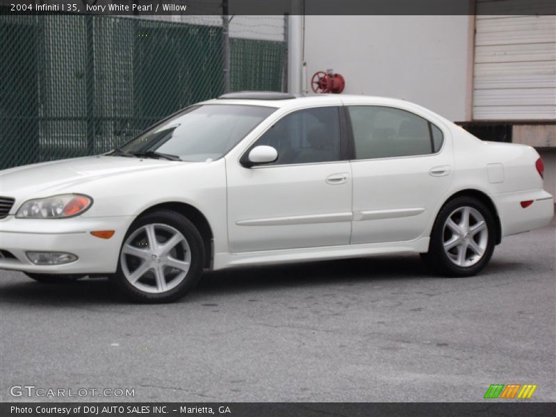 Ivory White Pearl / Willow 2004 Infiniti I 35