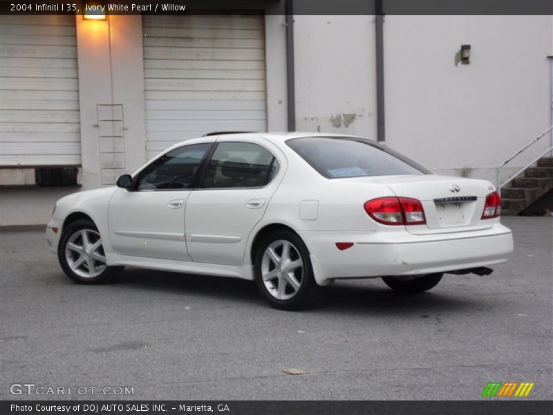 Ivory White Pearl / Willow 2004 Infiniti I 35