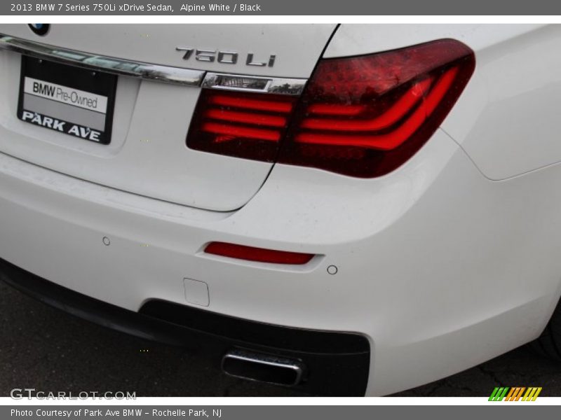 Alpine White / Black 2013 BMW 7 Series 750Li xDrive Sedan