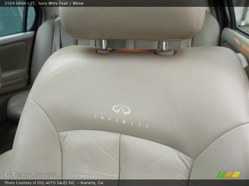 Ivory White Pearl / Willow 2004 Infiniti I 35