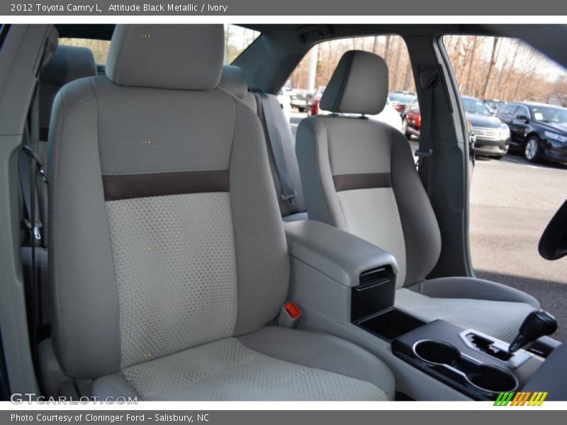Attitude Black Metallic / Ivory 2012 Toyota Camry L