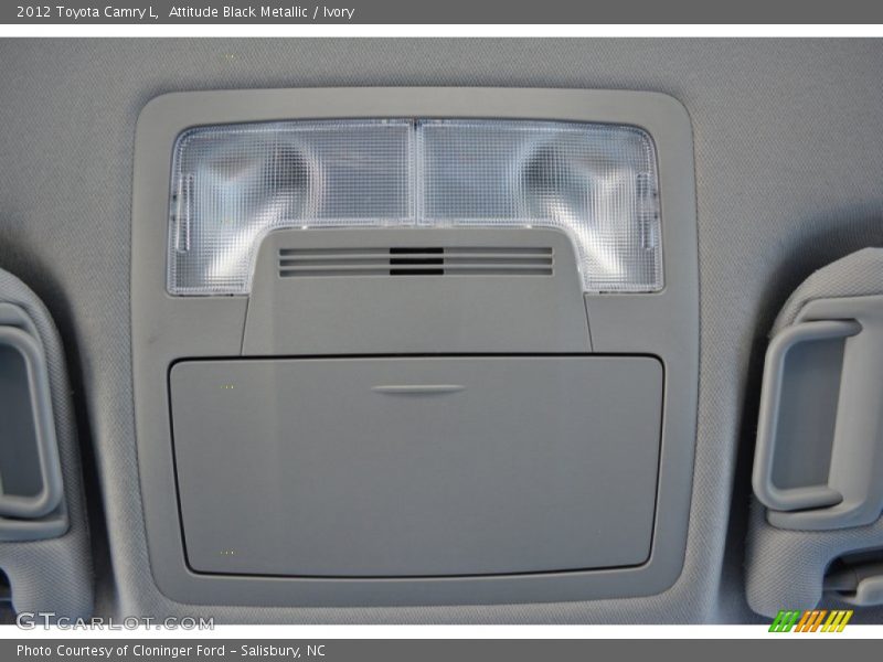 Attitude Black Metallic / Ivory 2012 Toyota Camry L