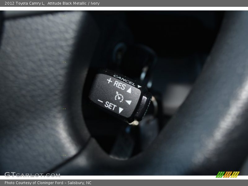 Attitude Black Metallic / Ivory 2012 Toyota Camry L