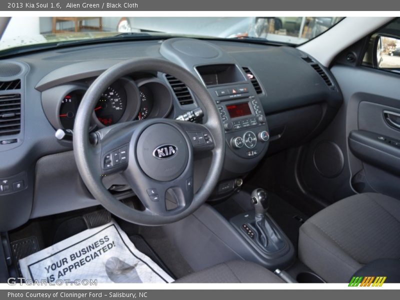 Alien Green / Black Cloth 2013 Kia Soul 1.6