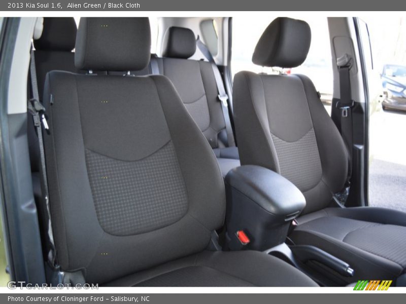 Alien Green / Black Cloth 2013 Kia Soul 1.6