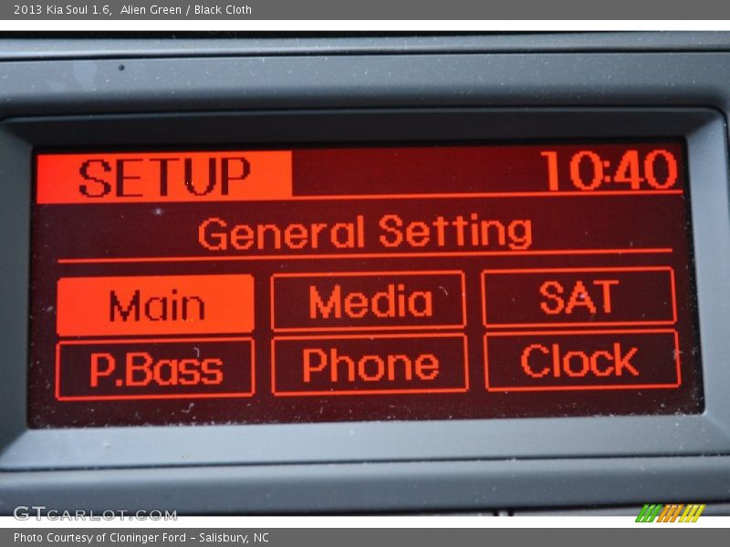 Alien Green / Black Cloth 2013 Kia Soul 1.6