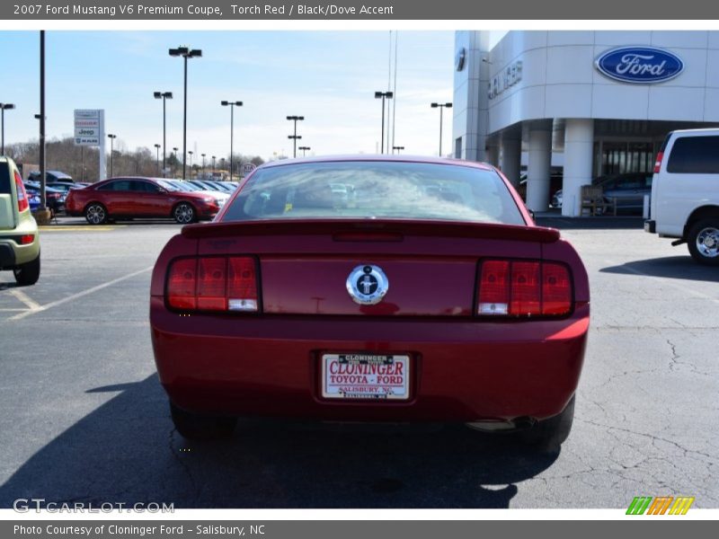 Torch Red / Black/Dove Accent 2007 Ford Mustang V6 Premium Coupe