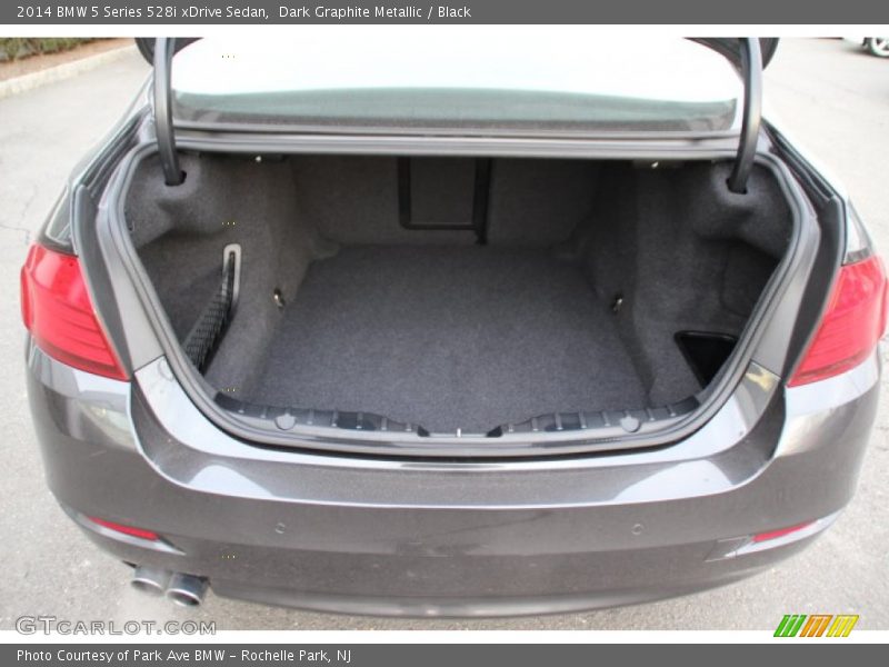  2014 5 Series 528i xDrive Sedan Trunk