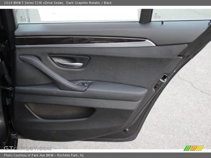 Door Panel of 2014 5 Series 528i xDrive Sedan