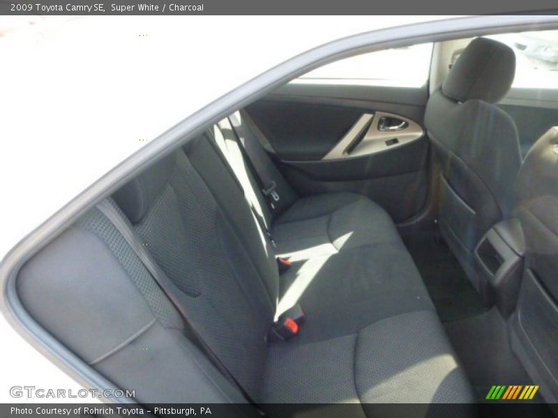 Super White / Charcoal 2009 Toyota Camry SE