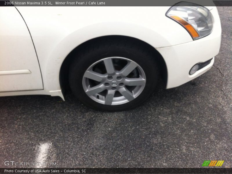 Winter Frost Pearl / Cafe Latte 2006 Nissan Maxima 3.5 SL