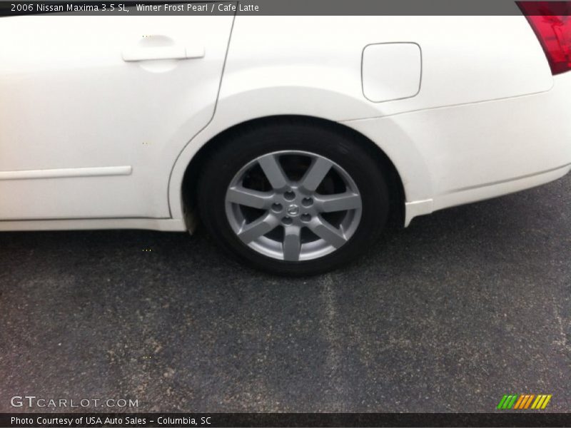 Winter Frost Pearl / Cafe Latte 2006 Nissan Maxima 3.5 SL