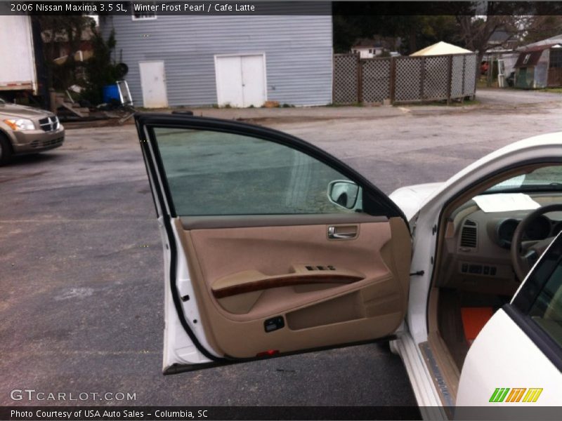 Winter Frost Pearl / Cafe Latte 2006 Nissan Maxima 3.5 SL
