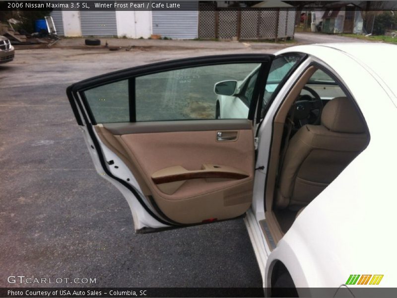 Winter Frost Pearl / Cafe Latte 2006 Nissan Maxima 3.5 SL
