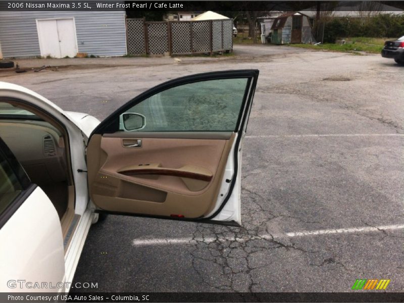 Winter Frost Pearl / Cafe Latte 2006 Nissan Maxima 3.5 SL