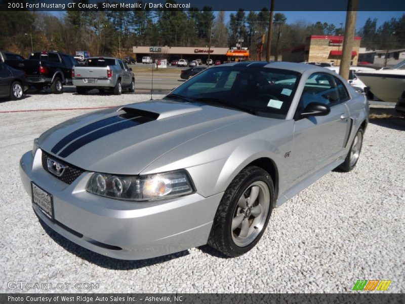 Silver Metallic / Dark Charcoal 2001 Ford Mustang GT Coupe