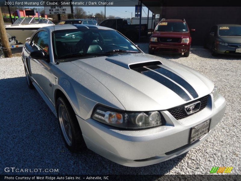 Silver Metallic / Dark Charcoal 2001 Ford Mustang GT Coupe