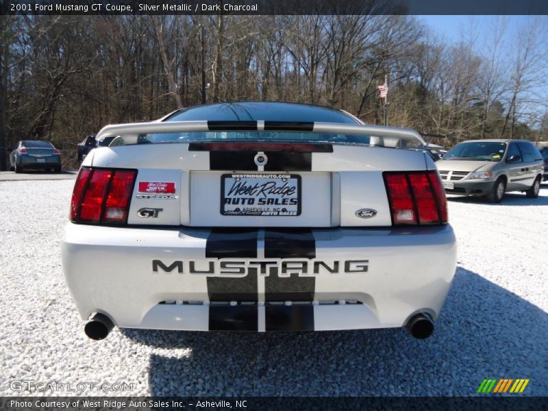 Silver Metallic / Dark Charcoal 2001 Ford Mustang GT Coupe
