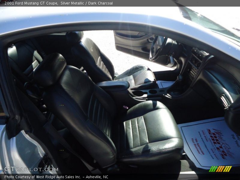 Silver Metallic / Dark Charcoal 2001 Ford Mustang GT Coupe