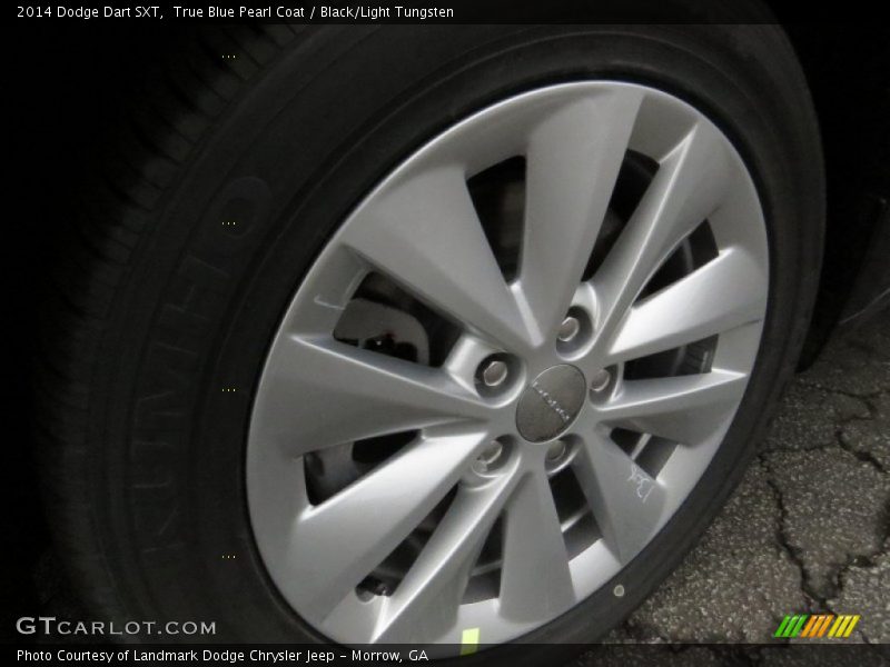 True Blue Pearl Coat / Black/Light Tungsten 2014 Dodge Dart SXT