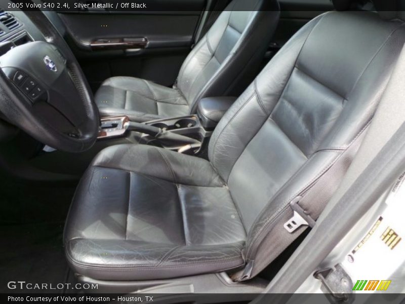 Silver Metallic / Off Black 2005 Volvo S40 2.4i