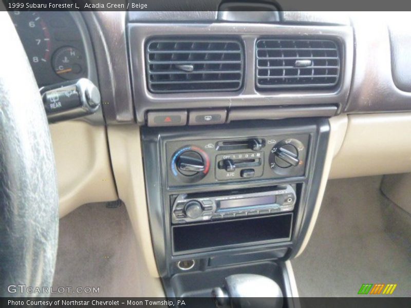 Acadia Green / Beige 1999 Subaru Forester L