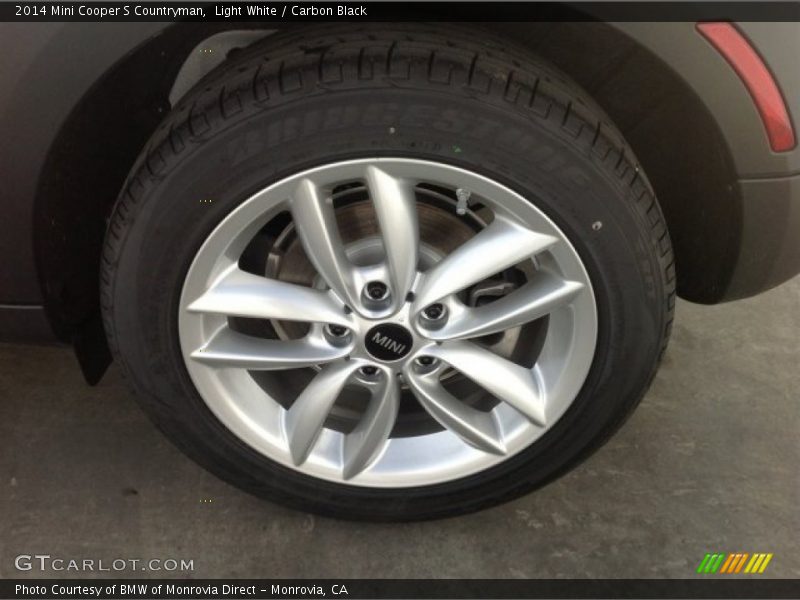 Light White / Carbon Black 2014 Mini Cooper S Countryman
