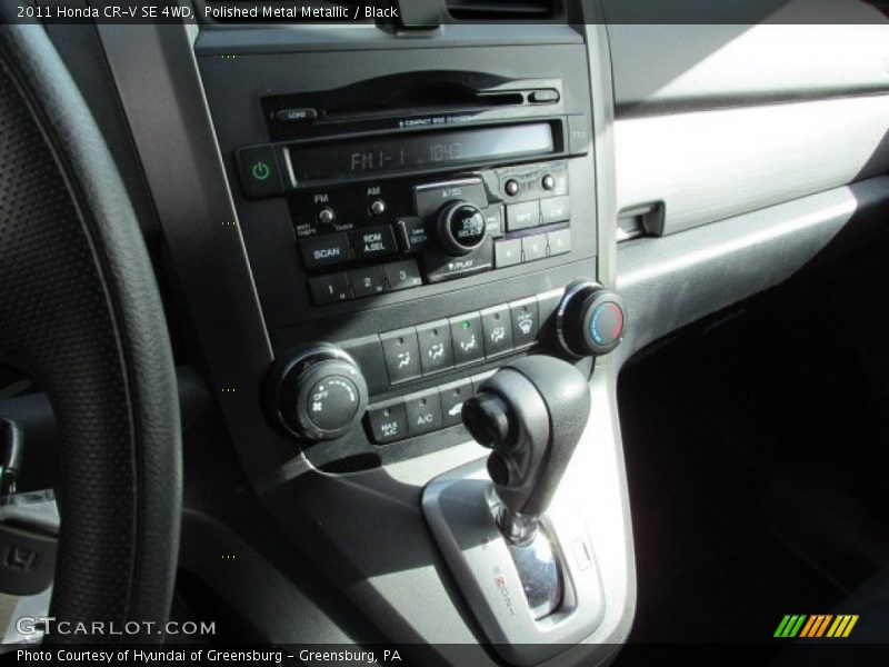 Polished Metal Metallic / Black 2011 Honda CR-V SE 4WD
