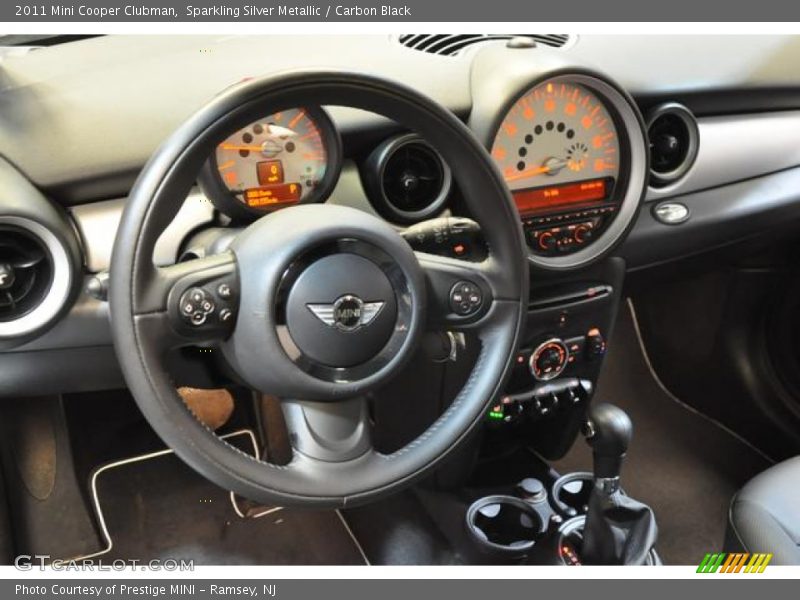 Sparkling Silver Metallic / Carbon Black 2011 Mini Cooper Clubman
