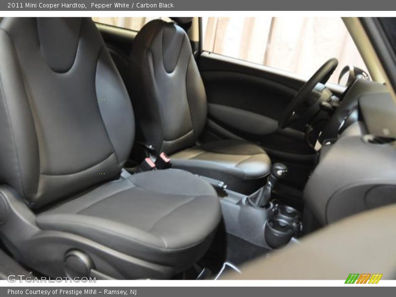 Pepper White / Carbon Black 2011 Mini Cooper Hardtop