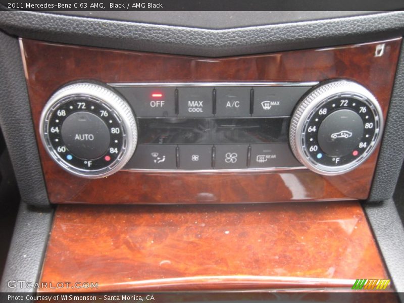 Controls of 2011 C 63 AMG