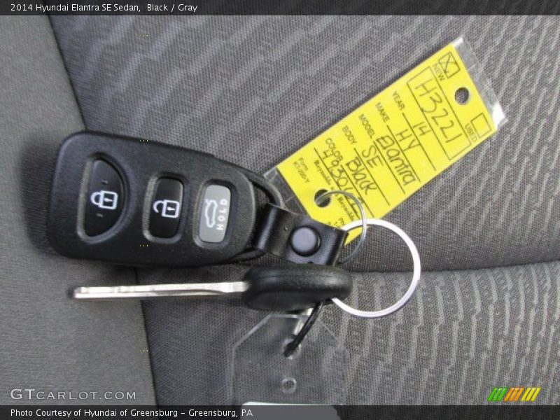 Black / Gray 2014 Hyundai Elantra SE Sedan