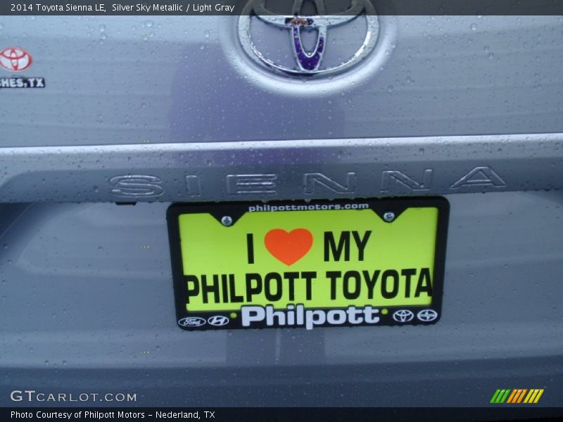 Silver Sky Metallic / Light Gray 2014 Toyota Sienna LE