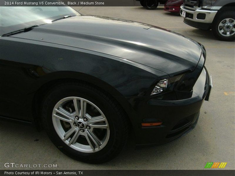 Black / Medium Stone 2014 Ford Mustang V6 Convertible