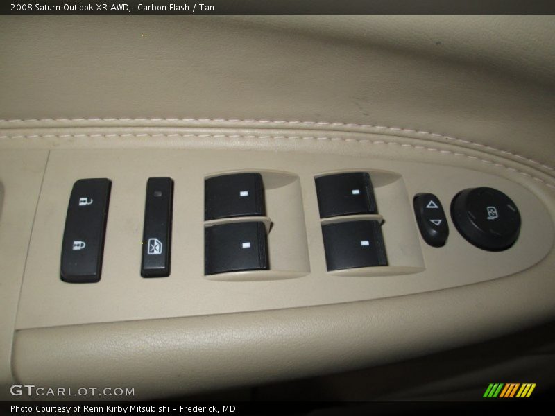 Carbon Flash / Tan 2008 Saturn Outlook XR AWD