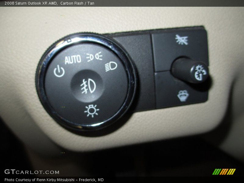 Carbon Flash / Tan 2008 Saturn Outlook XR AWD