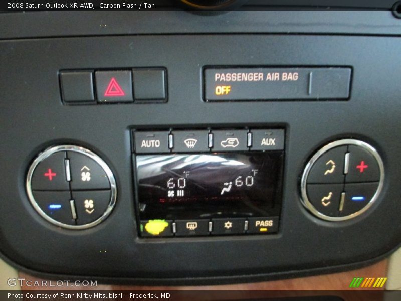 Carbon Flash / Tan 2008 Saturn Outlook XR AWD
