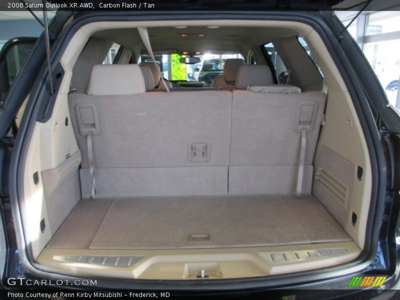 Carbon Flash / Tan 2008 Saturn Outlook XR AWD