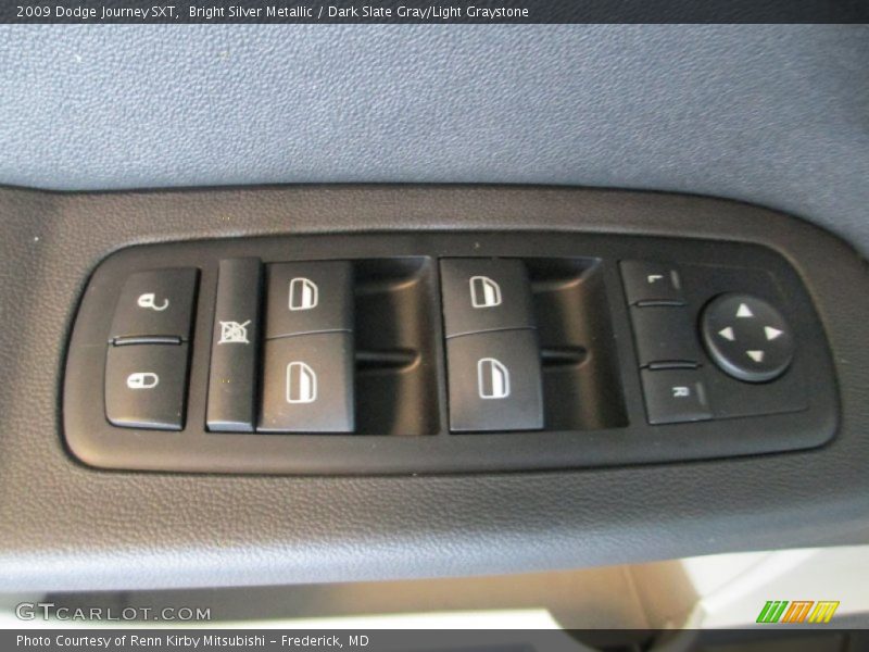 Bright Silver Metallic / Dark Slate Gray/Light Graystone 2009 Dodge Journey SXT