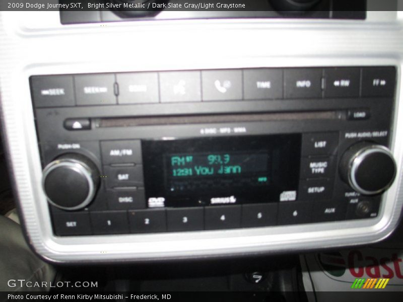 Bright Silver Metallic / Dark Slate Gray/Light Graystone 2009 Dodge Journey SXT