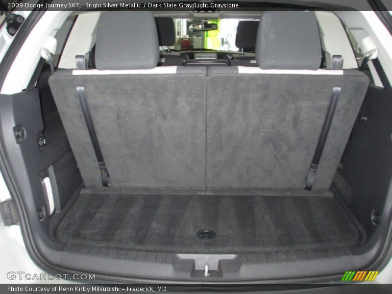 Bright Silver Metallic / Dark Slate Gray/Light Graystone 2009 Dodge Journey SXT