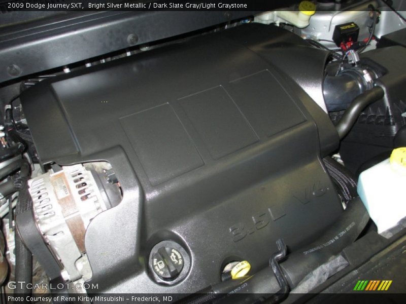 Bright Silver Metallic / Dark Slate Gray/Light Graystone 2009 Dodge Journey SXT