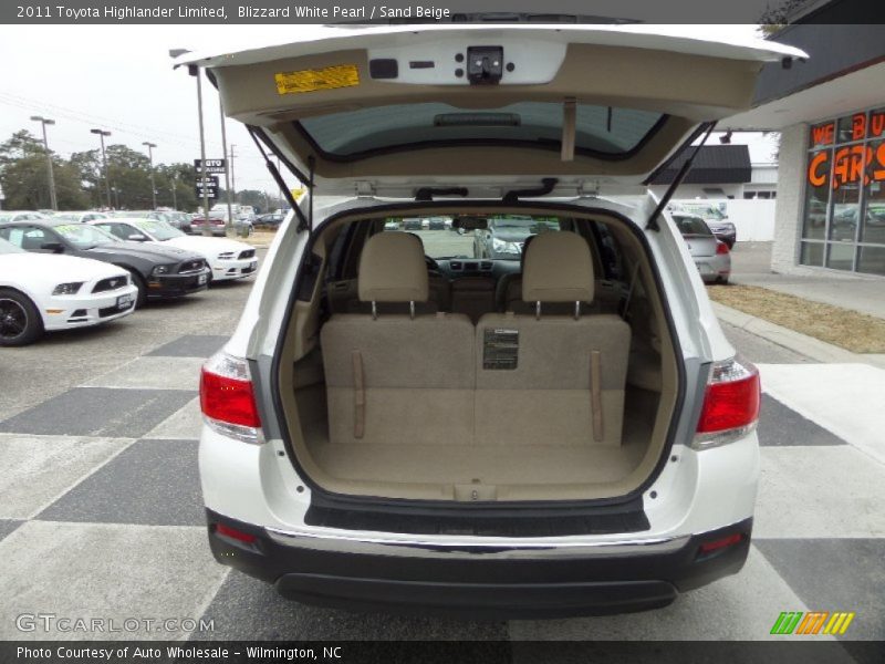 Blizzard White Pearl / Sand Beige 2011 Toyota Highlander Limited