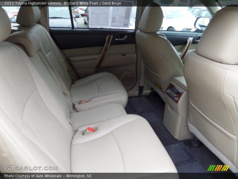 Blizzard White Pearl / Sand Beige 2011 Toyota Highlander Limited