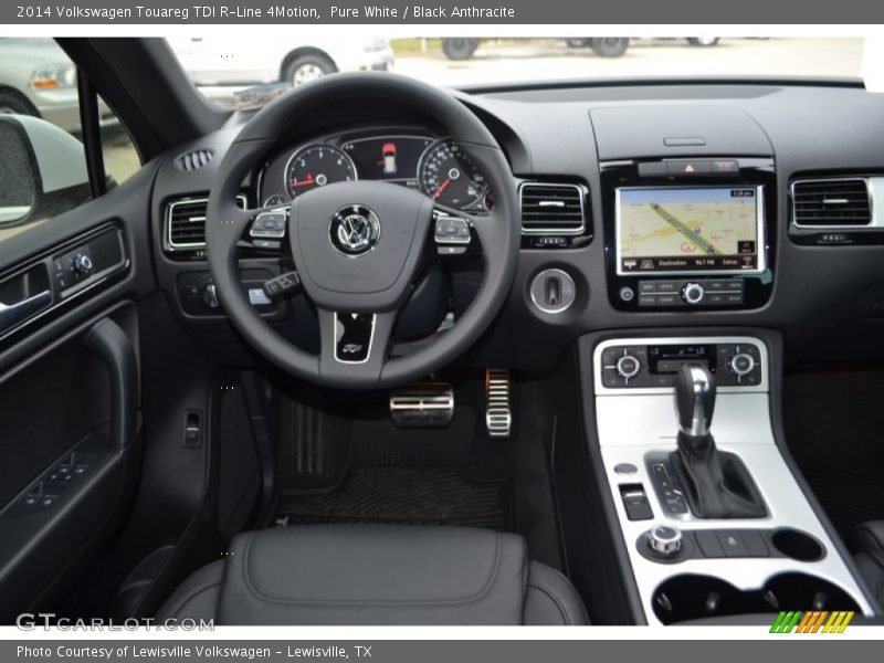 Dashboard of 2014 Touareg TDI R-Line 4Motion