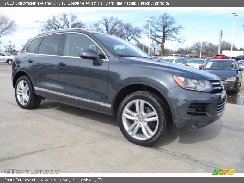 Front 3/4 View of 2013 Touareg VR6 FSI Executive 4XMotion