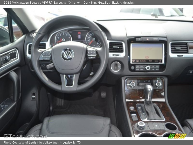 Dashboard of 2013 Touareg VR6 FSI Executive 4XMotion